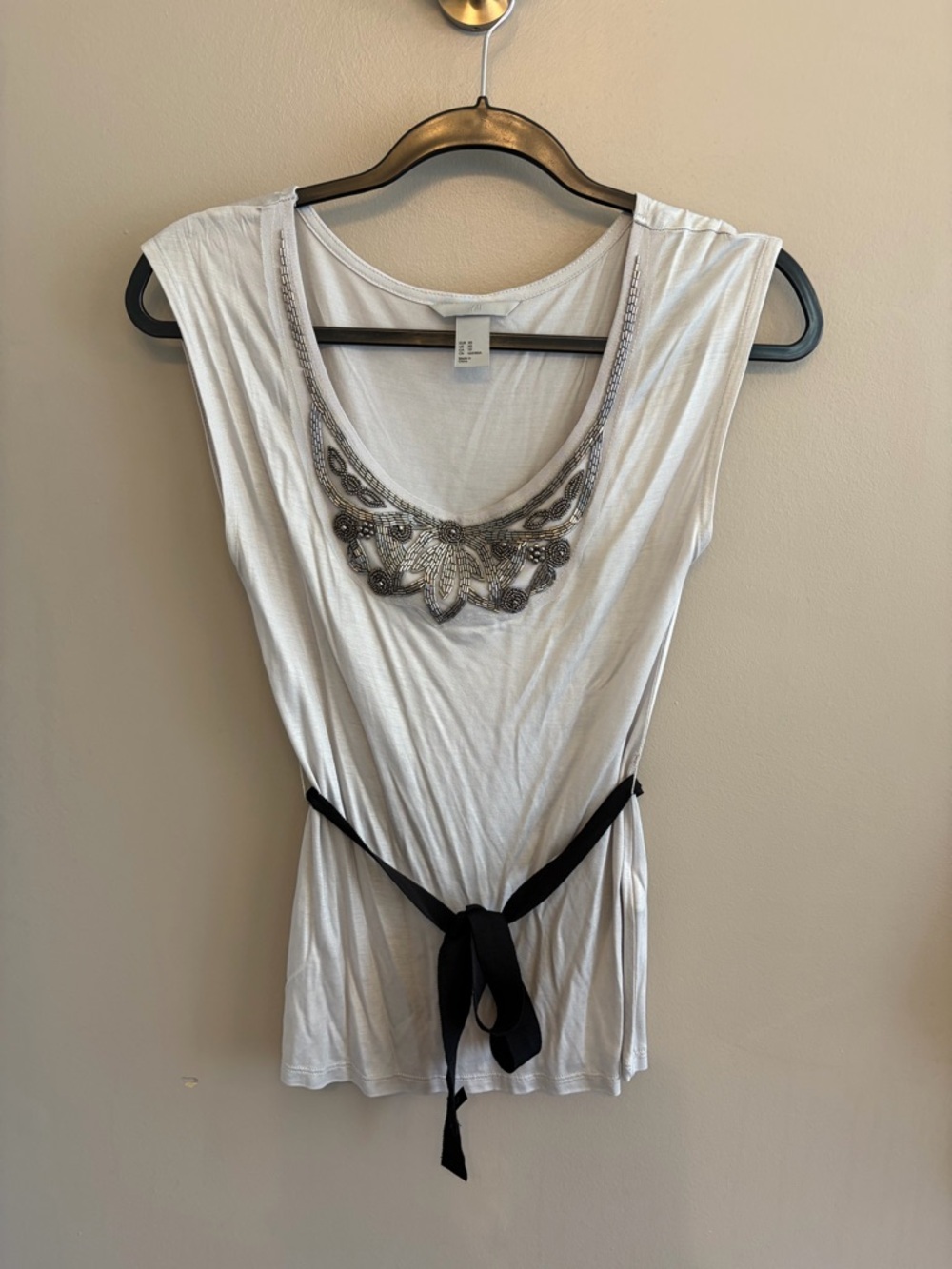 NWOT H&M silver sleeveless tee with metallic beaded embellishments size XS